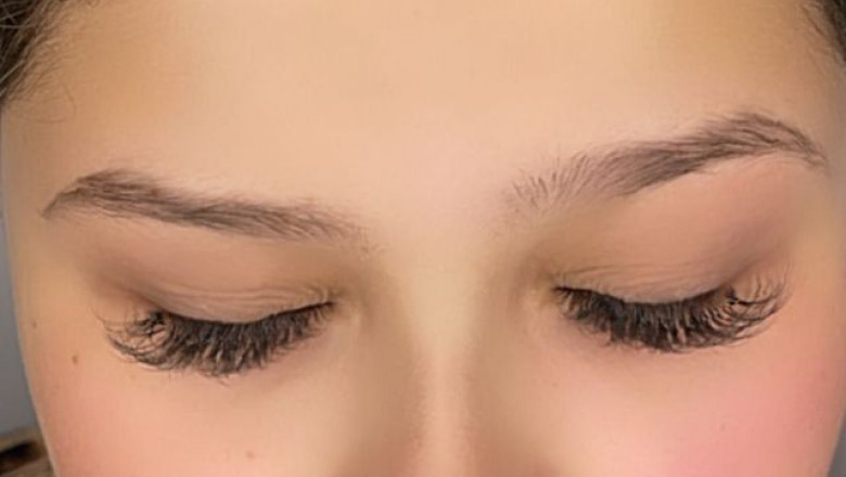 How Houston Women Are Elevating Their Look with Classic Lashes