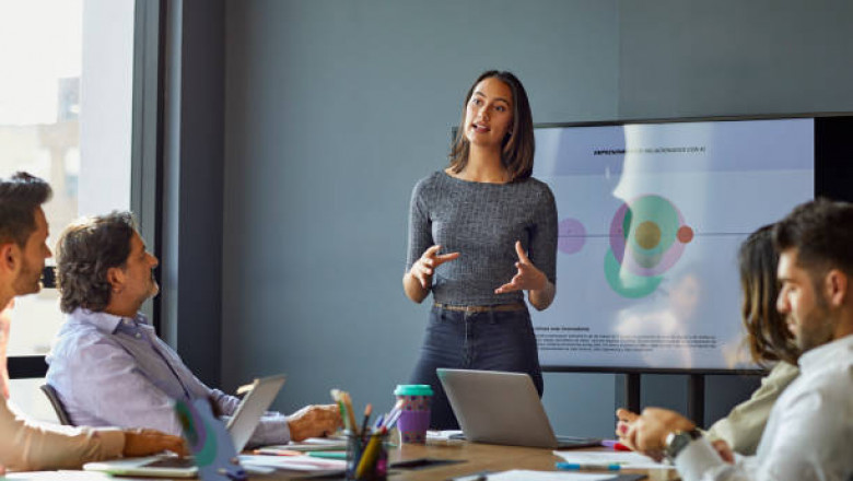 Best Practices for Charts and Graphs in Pitch Decks