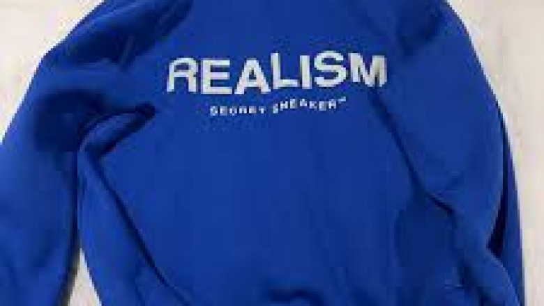 Realism Hoodie — Minimalism, Done Right