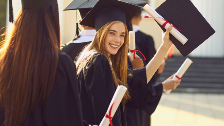 Term Paper Writing Service in UAE: Helping Students Achieve Academic Excellence