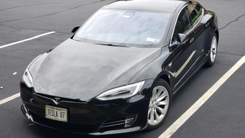 Discover the Best Luxury Chauffeur Service in CT – Famous Drive