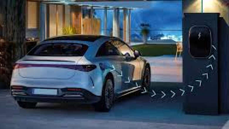 EV Charging App Development Company - features & industry trends in India 2025