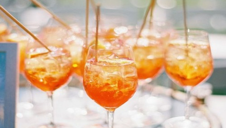 Sophisticated Events Start with Cocktail Catering Service in Oakland