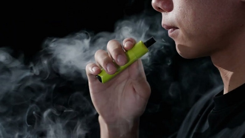 Level Up Your Stoner Setup: Must-Have Accessories for Your Bong