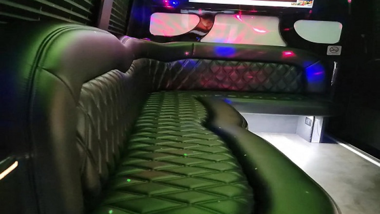 Ride in Prestige with the Best Luxury Chauffeur Service in NJ – Famous Drive