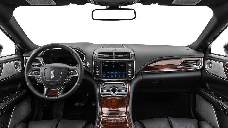 Travel with Prestige – Best Luxury Chauffeur Service in Los Angeles by Famous Drive
