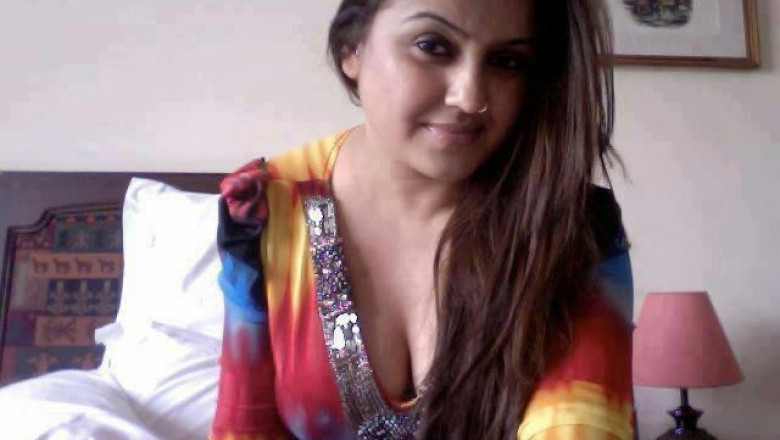Looking for hot and sexy girls at a Low Rate Near me