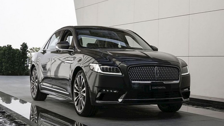 Navigate New York City with Unmatched Flexibility: Hourly Car Service NYC by Famous Drive