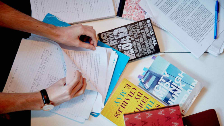 Top 7 Reasons Why Students Prefer To Pay For Essay Help